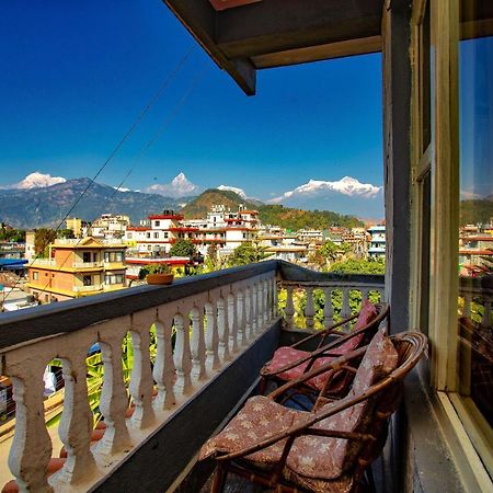 Hotel Grand Holiday Pokhara Buitenkant foto
