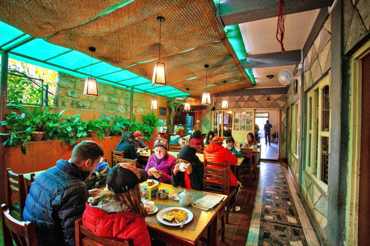 Hotel Grand Holiday Pokhara Buitenkant foto