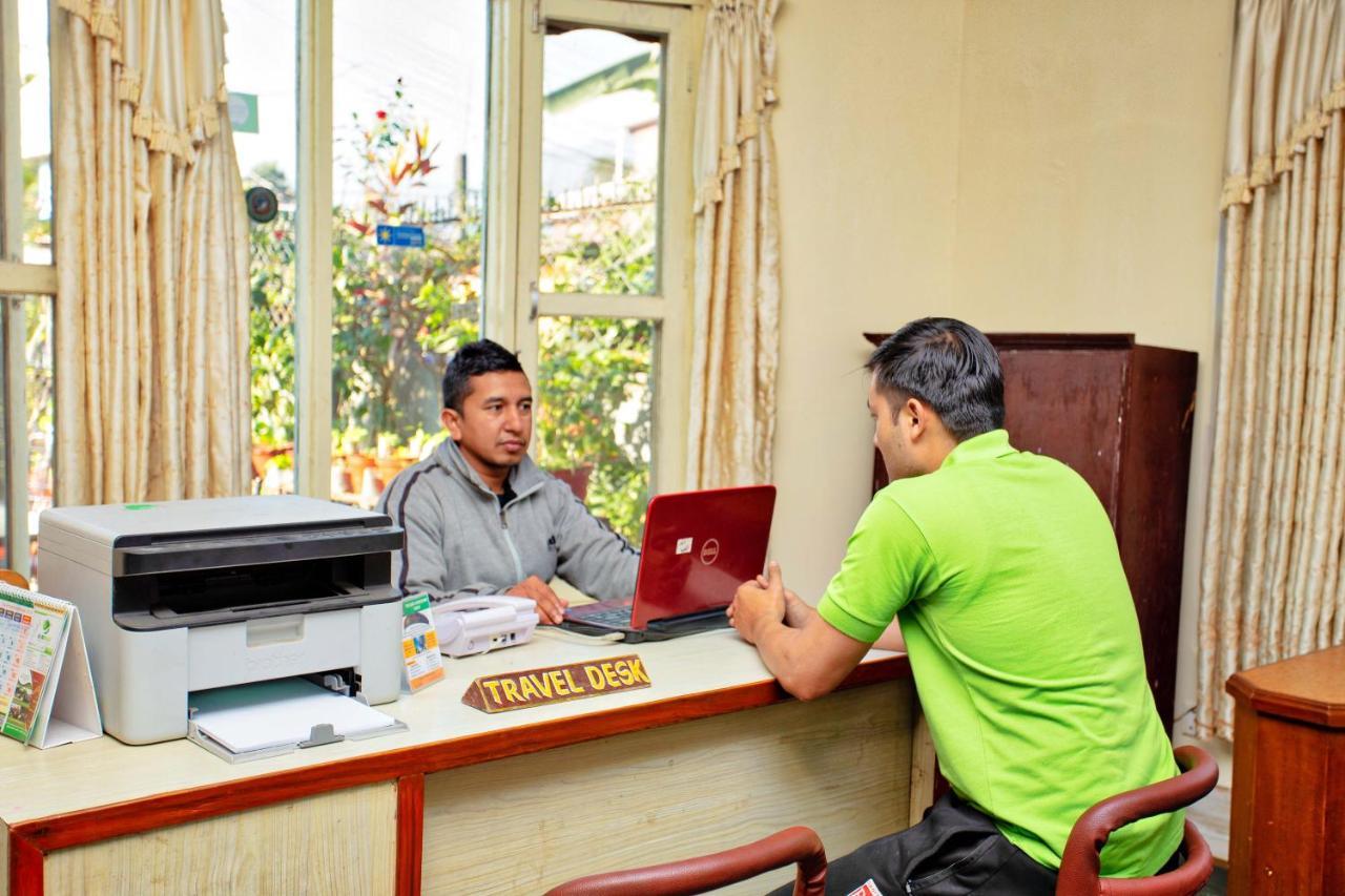 Hotel Grand Holiday Pokhara Buitenkant foto
