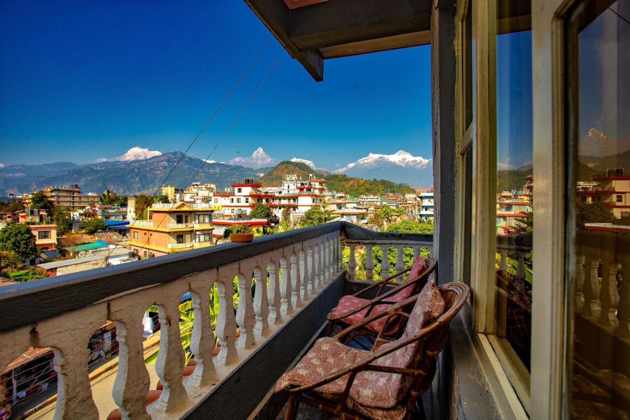 Hotel Grand Holiday Pokhara Buitenkant foto