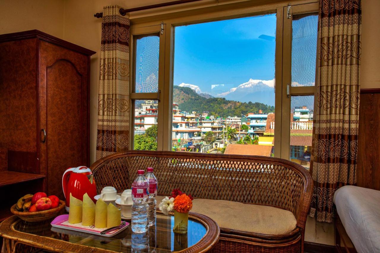 Hotel Grand Holiday Pokhara Buitenkant foto