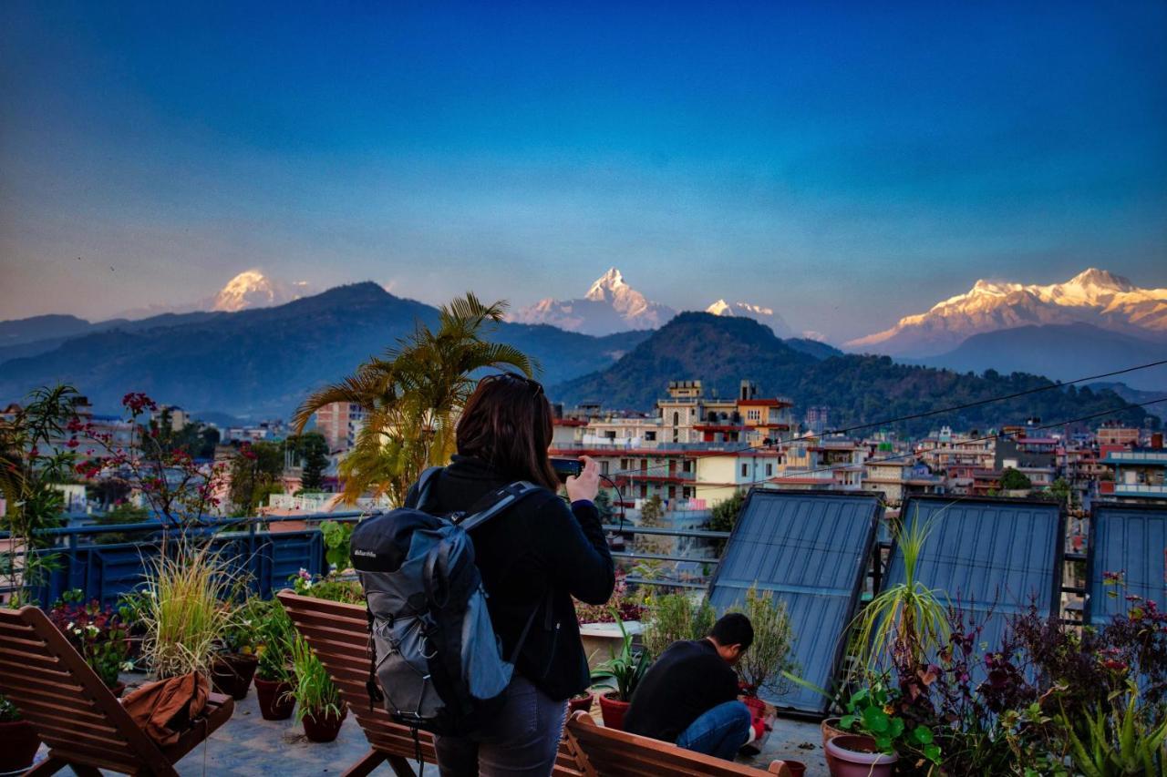 Hotel Grand Holiday Pokhara Buitenkant foto